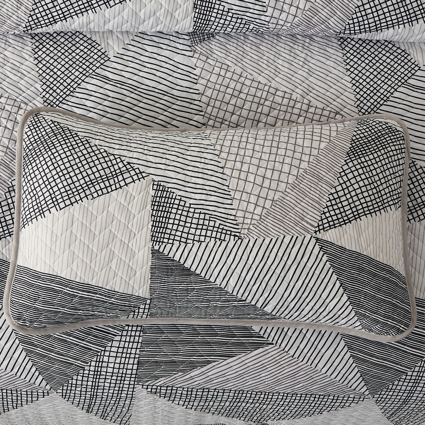 NNEDSZ Charming urban pattern 3 Pc Bedspread & Pillow Cover Set
